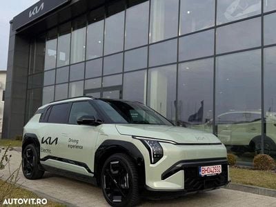 Verde Utilizat 2025 Kia EV3 GT-Line SUV | 45.990 EUR