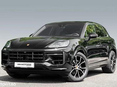 Second-hand Porsche Cayenne Black Edition 353 CP (259 kW) 2023 Culoarenegru SUV