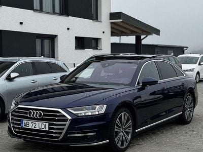 Second-hand Audi A8 286 CP (210 kW) 2022 Culoarealbastru Berlinǎ