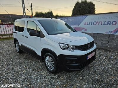 Second-hand Peugeot Rifter 130 CP (95 kW) 2021 Alb Monovolum
