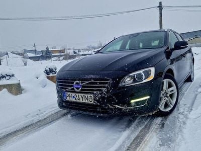 Second-hand Volvo V60 280 CP (205 kW) 2014 Culoarenegru Break