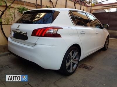 Second-hand Peugeot 308 120 CP (88 kW) 2013 Alb Hatchback