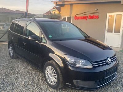 second-hand VW Touran 2011 · 215 000 km · 1 390 cm3 · Benzina