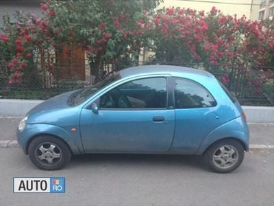 Second-hand Ford Ka 60 CP (44 kW) 2001 Albastru Hatchback