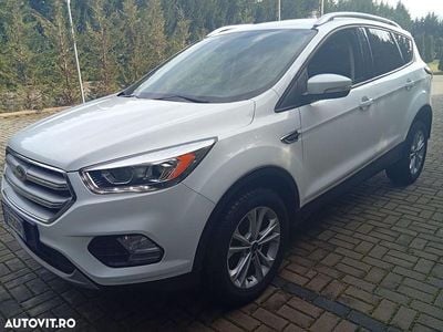 Second-hand Ford Kuga 120 CP (88 kW) 2018 Culoarealb SUV