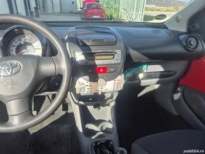 Utilizat 2012 Toyota Aygo Hatchback | 2.200 EUR