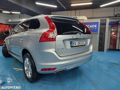 Culoareargint Second-hand 2014 Volvo XC60 Momentum SUV | 10.500 EUR (Preț OK)