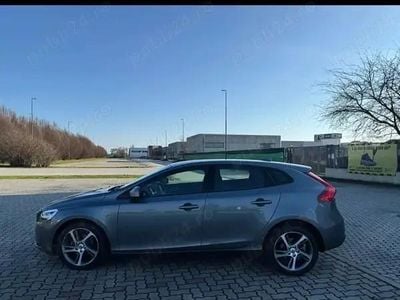 Second-hand Volvo V40 120 CP (88 kW) 2017 Hatchback