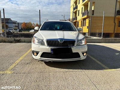 Culoarealb Utilizat 2011 Skoda Octavia RS Break | 8.150 EUR (Scump)
