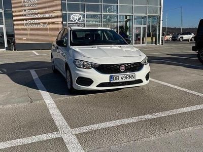 Culoaremaro Second-hand 2017 Fiat Tipo Berlinǎ | 5.500 EUR (Preț OK)