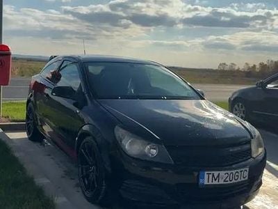 Second-hand Opel Astra GTC 150 CP (110 kW) 2006 Hatchback