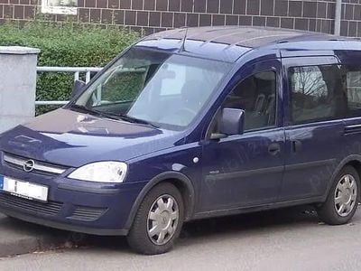 Utilizat 2005 Opel Combo Monovolum | 1.000 EUR