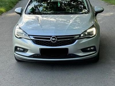 Second-hand Opel Astra 136 CP (100 kW) 2018 Gri Break