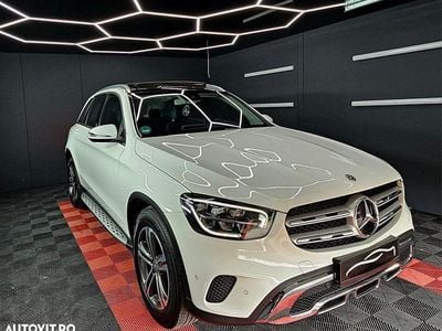 Culoarealb Utilizat 2020 Mercedes GLC200 SUV | 29.990 EUR (Super Preț)