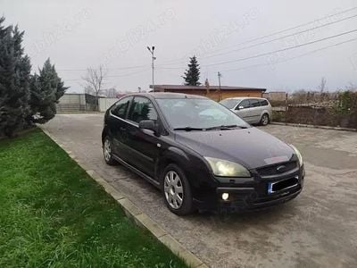 Utilizat 2006 Ford Focus Coupe | 999 EUR (Super Preț)