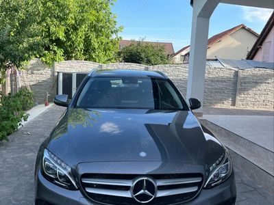 Utilizat 2017 Mercedes 220 Break | 16.000 EUR