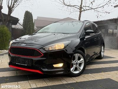 Second-hand Ford Focus ST-Line 150 CP (110 kW) 2016 Culoarenegru Break