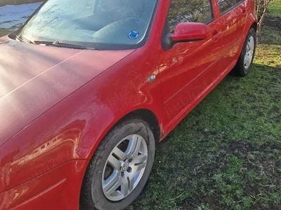 Second-hand VW Golf IV 85 CP (62 kW) 2003 Rosu Hatchback