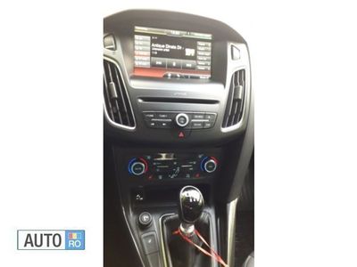 Gri Utilizat 2016 Ford Focus Berlinǎ | 12.500 EUR (Scump)
