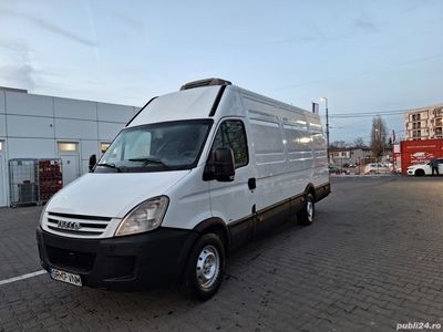 second-hand Iveco Daily 35S14 cu frig