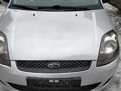Second-hand Ford Fiesta 70 CP (51 kW) 2007 Gri Hatchback