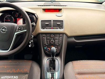 Culoaremaro Utilizat 2010 Opel Meriva Design Edition Monovolum | 4.299 EUR (Puțin scump)