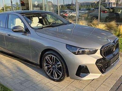 Culoaregri Nouă 2025 BMW 550e Comfort Edition Berlinǎ | 96.195 EUR