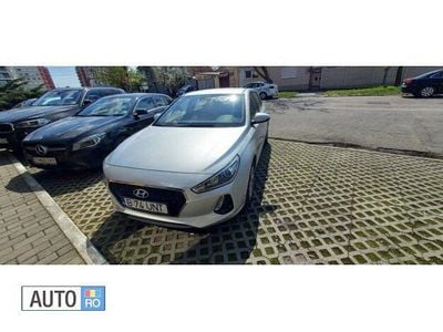 Second-hand Hyundai i30 100 CP (73 kW) 2018 Gri Berlinǎ