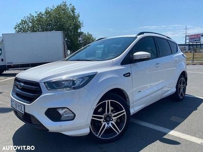 Second-hand Ford Kuga ST-Line 180 CP (132 kW) 2018 Culoarealb SUV