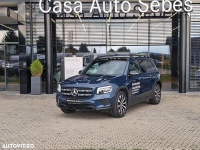Culoarealbastru Utilizat 2023 Mercedes GLB200 SUV | 44.165 EUR (Scump)