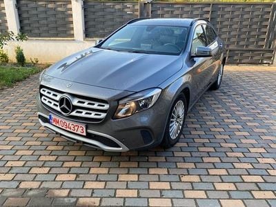 Second-hand Mercedes GLA180 110 CP (80 kW) 2017 Gri SUV