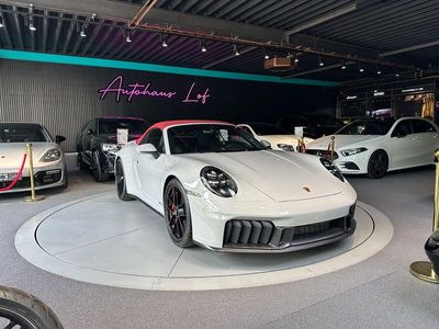 Porsche 911 Carrera 4 GTS