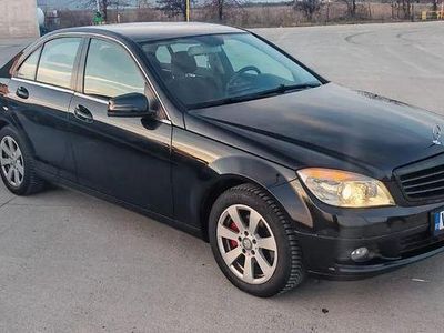 Culoarenegru Utilizat 2007 Mercedes C220 Elegance Berlinǎ | 5.400 EUR (Preț OK)