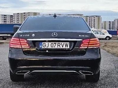 Second-hand Mercedes E220 177 CP (130 kW) 2015 Berlinǎ