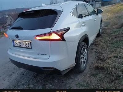 Lexus NX300h