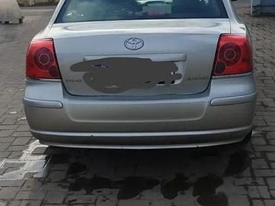 Utilizat 2004 Toyota Avensis Berlinǎ | 1.200 EUR