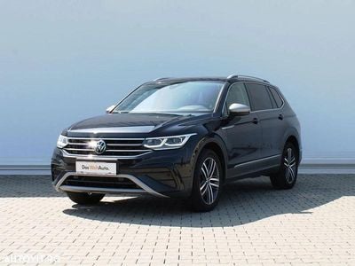Negru metalic perleffect Utilizat 2022 VW Tiguan Allspace Elegance SUV | 29.500 EUR (Preț OK)