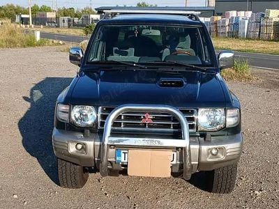 Second-hand Mitsubishi Pajero 125 CP (91 kW) 1998 Verde SUV