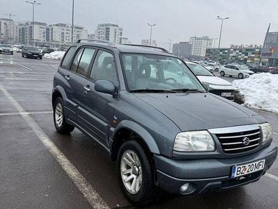 Second-hand Suzuki Grand Vitara Comfort 128 CP (94 kW) 2004 Culoaregri SUV