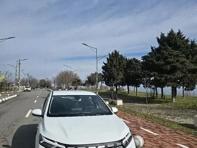 Second-hand Dacia Sandero 90 CP (66 kW) 2023 Alb Hatchback
