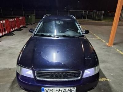 Albastru Utilizat 2001 Audi A4 Break | 1.500 EUR (Preț bun)