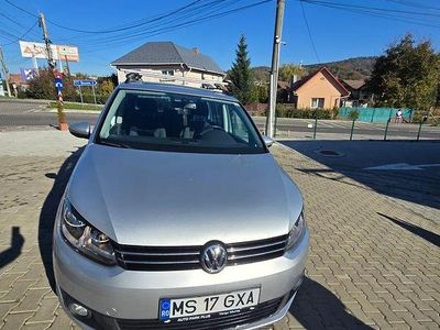 Culoareargint Utilizat 2013 VW Touran Comfortline Monovolum | 8.600 EUR (Scump)