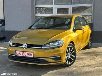 Culoareportocaliu Utilizat 2017 VW Golf VII Hatchback | 11.499 EUR (Puțin scump)