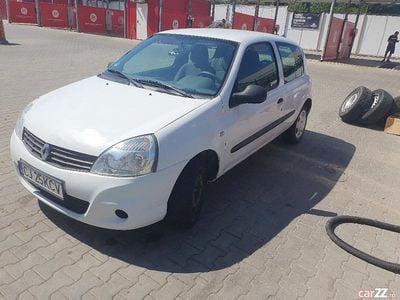 Utilizat 2012 Renault Clio IV Hatchback | 1.700 EUR