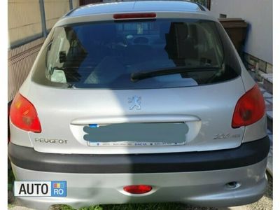 Second-hand Peugeot 206 70 CP (51 kW) 2004 Gri Hatchback
