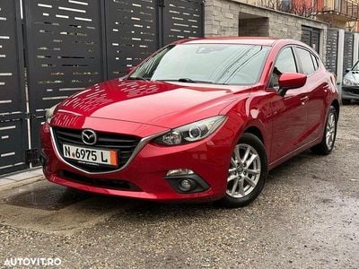 Second-hand Mazda 3 Center-Line 120 CP (88 kW) 2014 Culoarerosu Hatchback