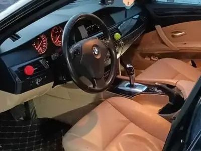 BMW 525