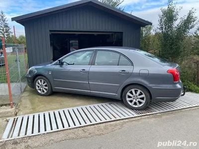 Second-hand Toyota Avensis 116 CP (85 kW) 2004 Hatchback