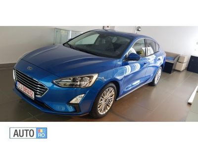 Albastru marin Utilizat 2018 Ford Focus Berlinǎ | 20.000 EUR