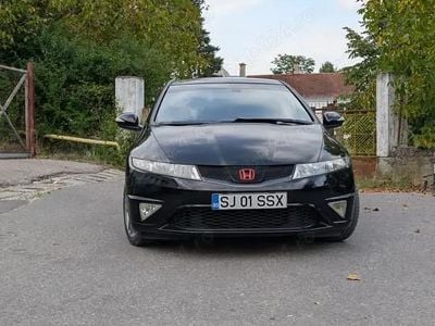 Second-hand Honda Civic 140 CP (102 kW) 2010 Negru Hatchback